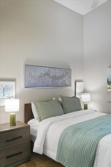 Building Photo - 1909 E Coral Tree Dr