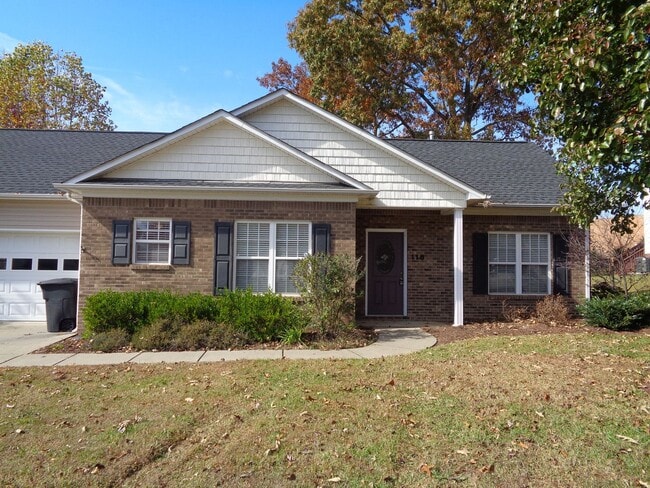 Building Photo - Kernersville Location-3 Bedroom House