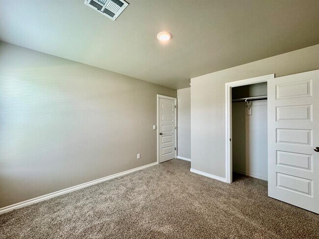 Building Photo - 2800 Stormy St