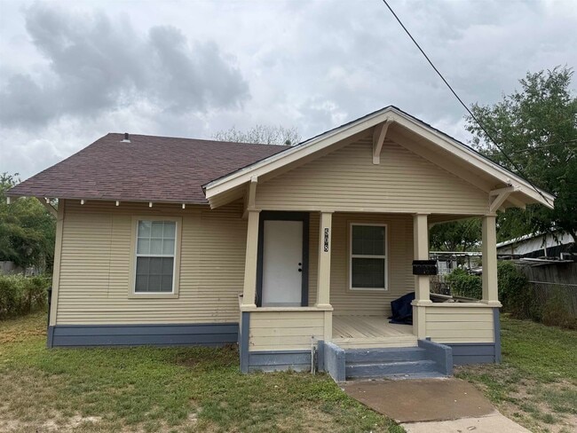 Building Photo - 508 B Ave