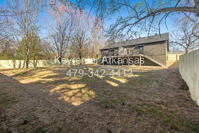 Building Photo - Brand New Duplex in Fayetteville!