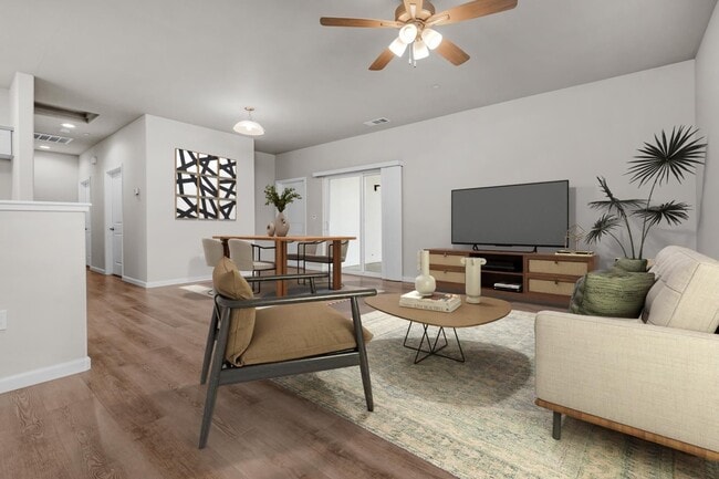 Building Photo - Wood Ranch Duplex 519