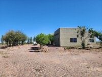 Building Photo - large home in douglas with guest house 1050 Rochine Rd
