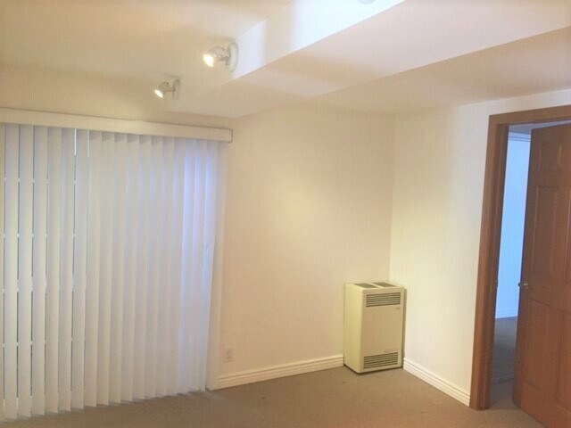 Building Photo - 201 Moonstone St