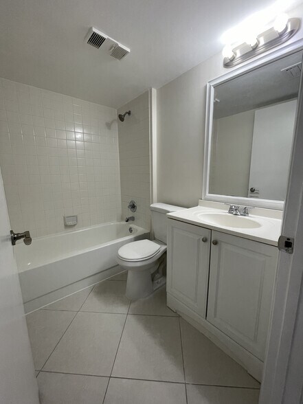 Building Photo - 5661 Riverside Dr
