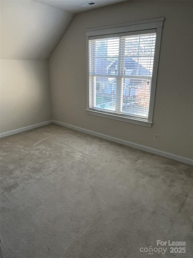 Building Photo - 3044 Parker Green Trail