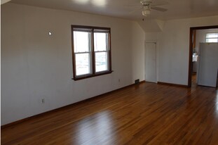 Building Photo - 6703 35th Ave