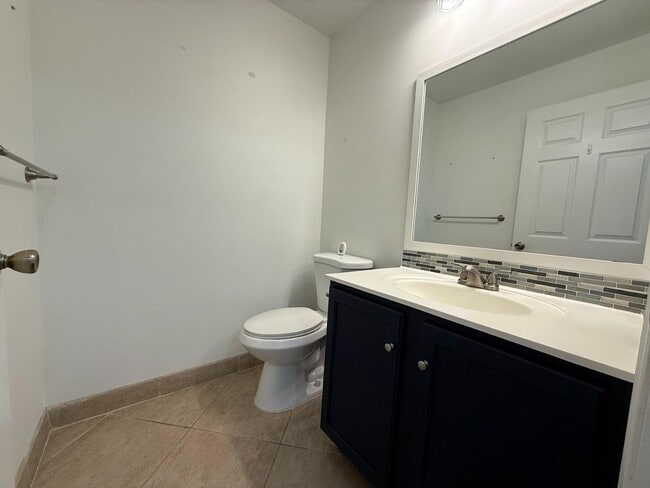 Building Photo - 6204 Sandy Bank Terrace