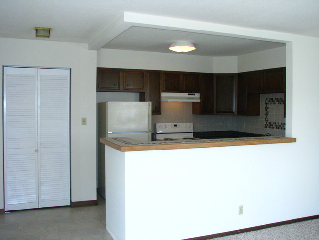 Building Photo - Fairlawn Flats