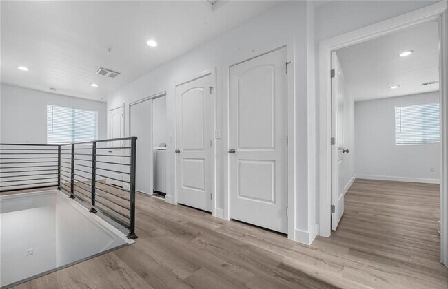 Building Photo - LANFRANCO(3743)
