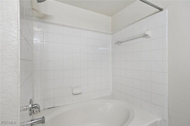Building Photo - 23580 Walden Center Dr