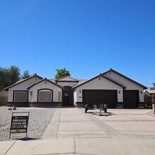 Building Photo - Custom Pool Home for Rent