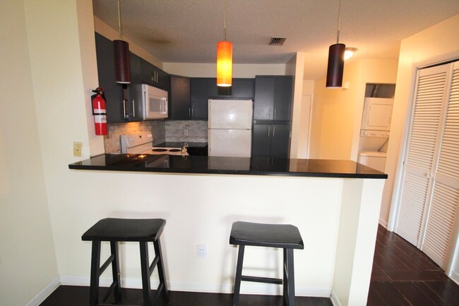 Building Photo - 1342 Hunters Rd
