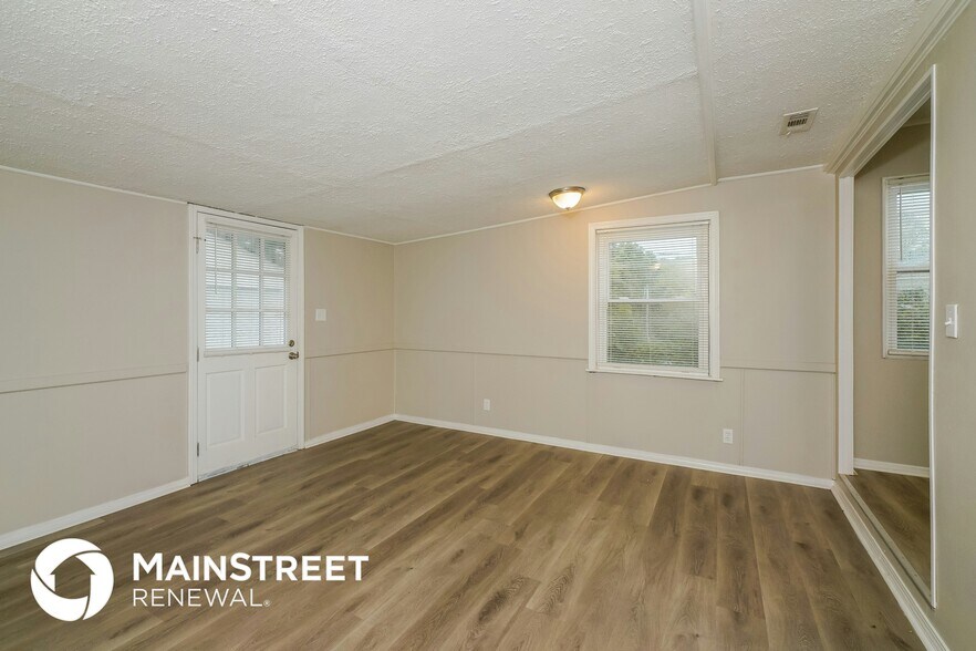 Building Photo - 279 Granvil Dr