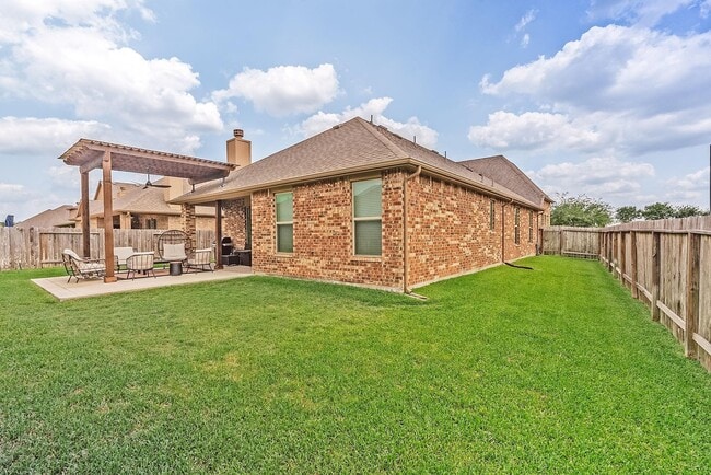 Building Photo - 23426 Tirino Shores Dr