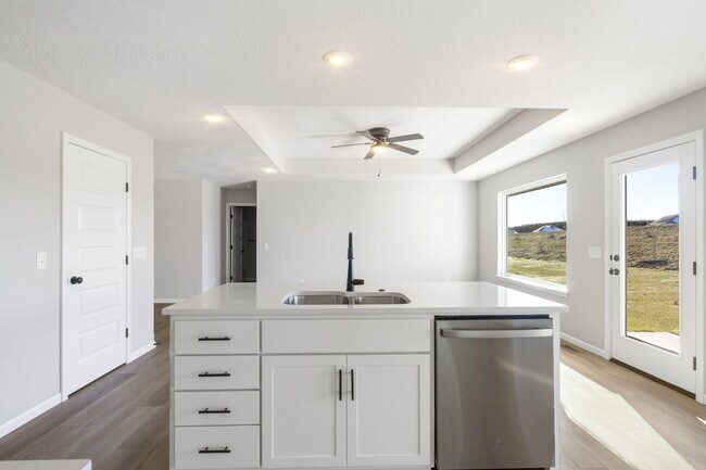 Building Photo - 2015 South St