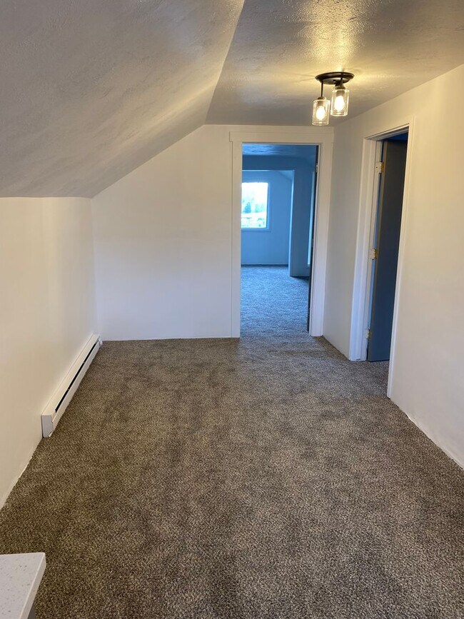 Building Photo - Illinois Duplex