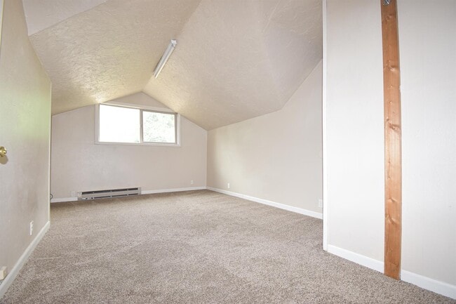 Building Photo - 2334 Augusta St