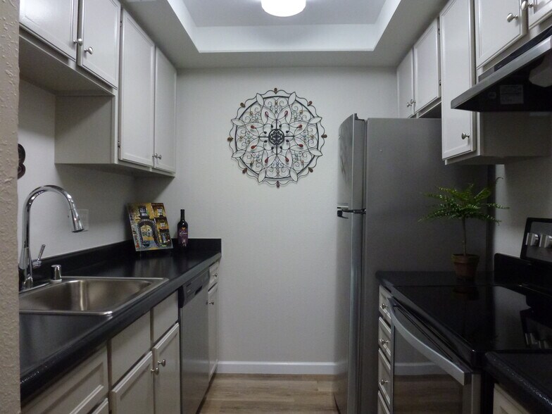 Kitchen - 9523 NE 180th St