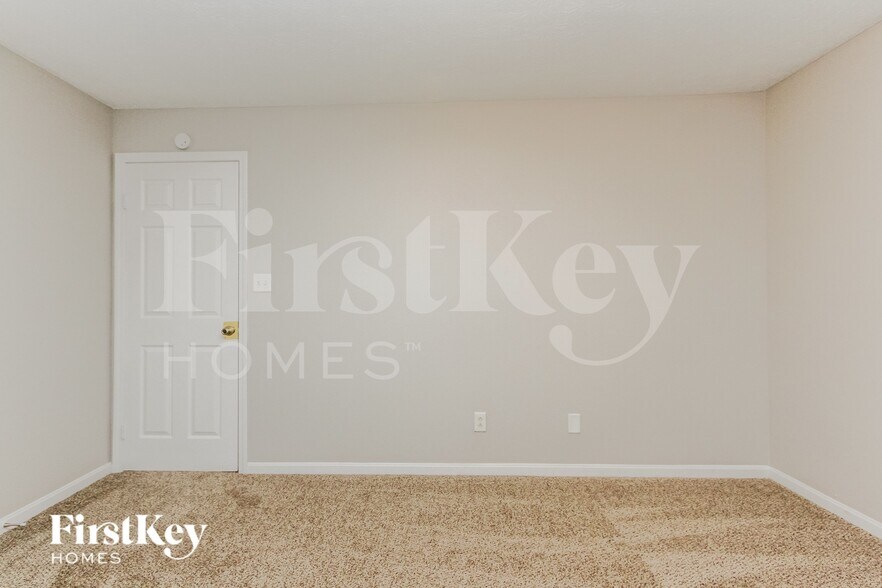 Building Photo - 5357 Traditions Dr