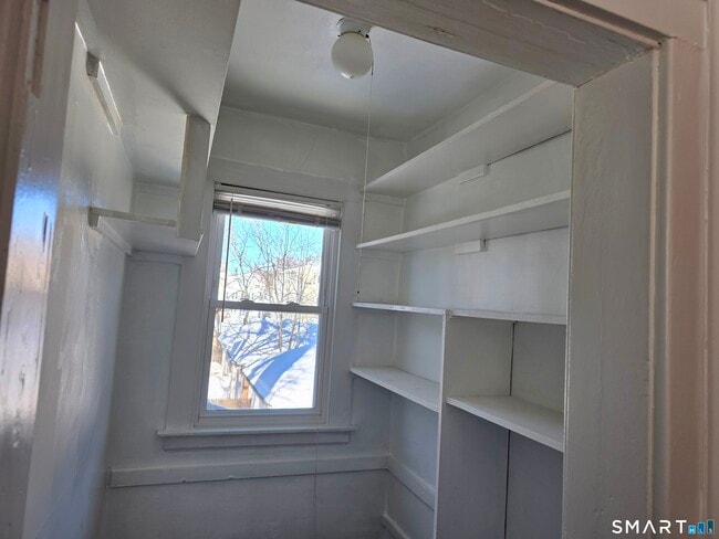 Building Photo - 219 Columbia St