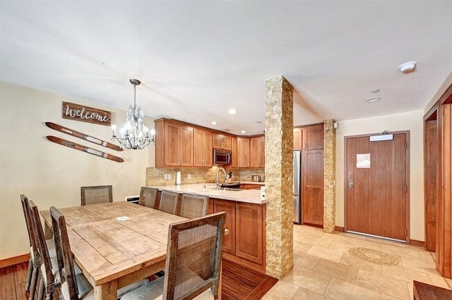 Building Photo - Fully Remodeled 1BD + Private Bunk Room | 2BA | Aspen Creek – $3,100/Month