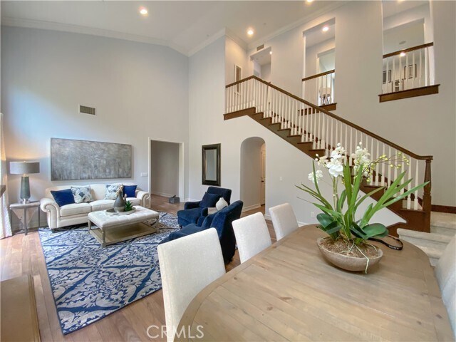 Building Photo - 18 Via Armilla