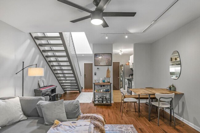 Building Photo - 501 Fenton Pl