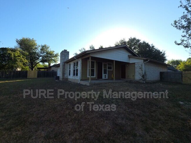 Building Photo - 304 McClendon Dr