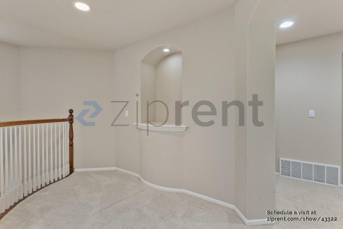 Building Photo - 1409 271st Pl SE