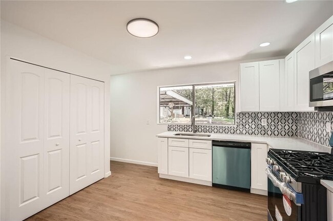 Building Photo - 4201 Regal Ridge Rd