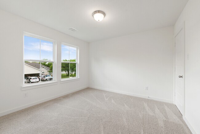 Building Photo - 1226 Elm Ct