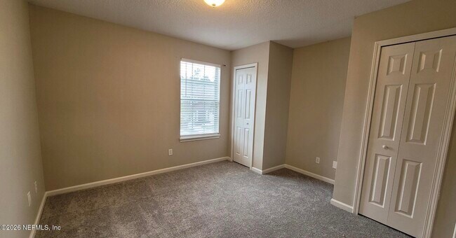 Building Photo - 505 Scrub Jay Dr