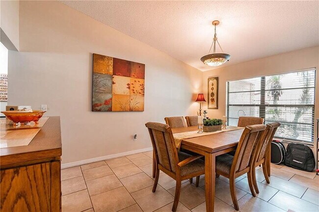 Building Photo - 14021 Ellesmere Dr