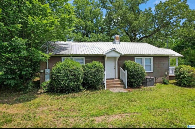 Building Photo - Newly renovated 3 bedroom, 1 bath home