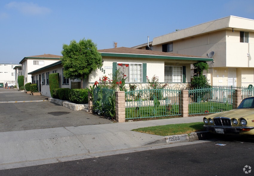 Primary Photo - 12603 Eucalyptus Ave