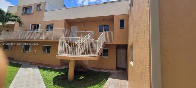 Building Photo - 14911 SW 80th St