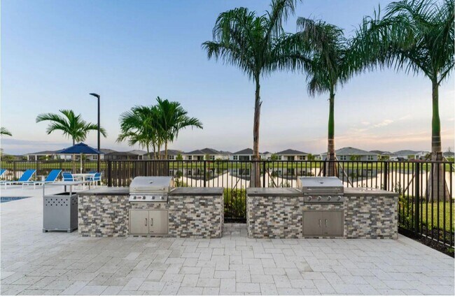 Building Photo - 10525 SW Orana Dr