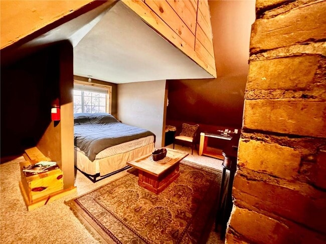 Building Photo - 1464 W Minnehaha Ave