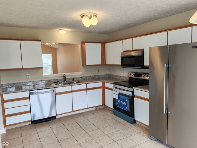 Building Photo - 6035 Hayford Ct