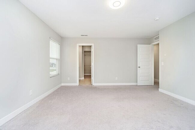 Building Photo - The Perfect Home, Meeting All Your Needs!