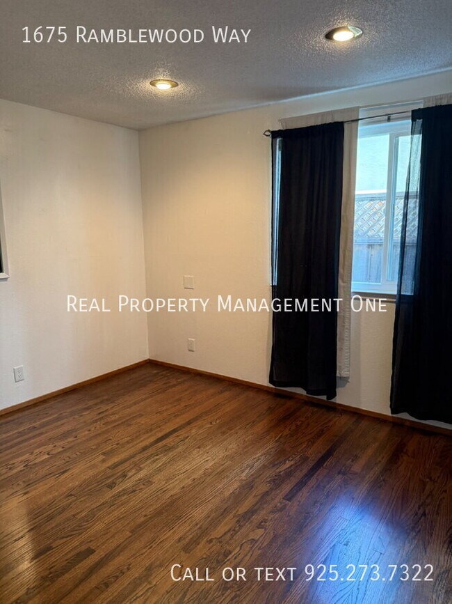 Building Photo - 1675 Ramblewood Way