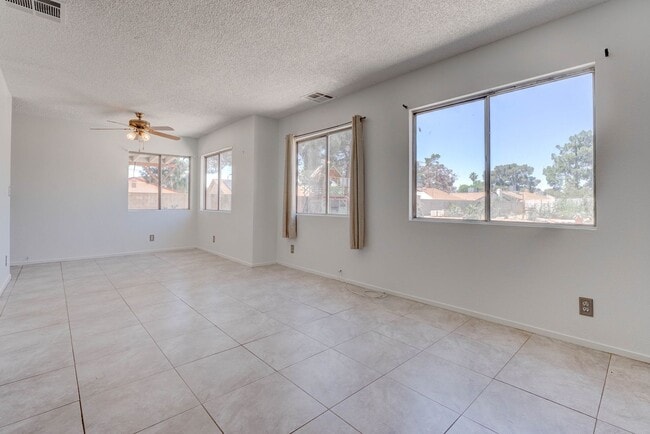 Building Photo - 5519 Myron Cir