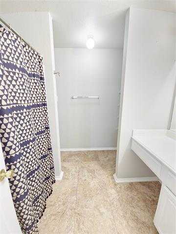 Building Photo - 11529 Gloriosa Dr