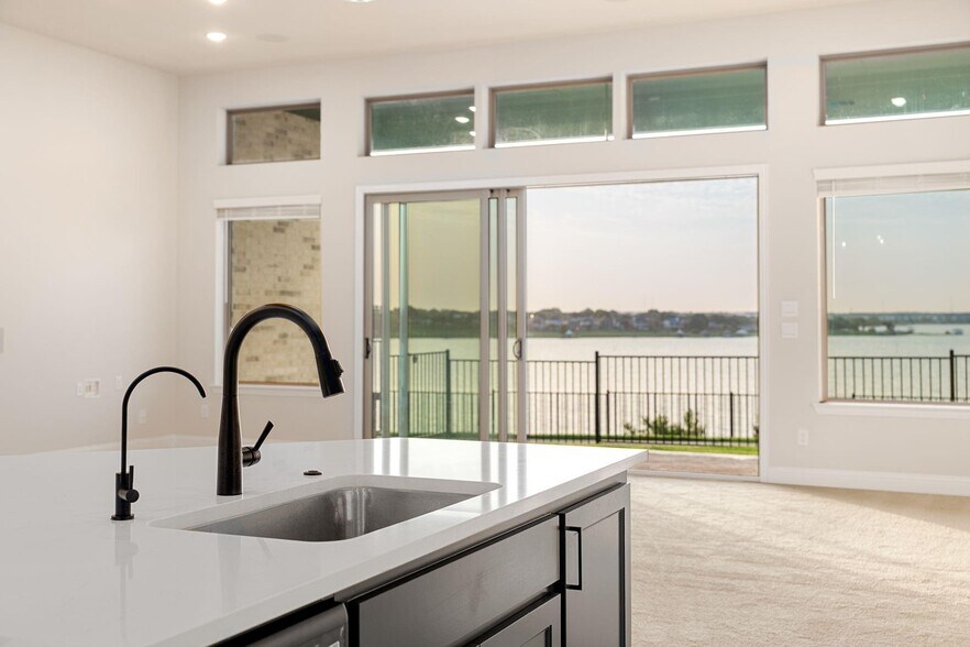 Building Photo - 2300 Fairwater Mews