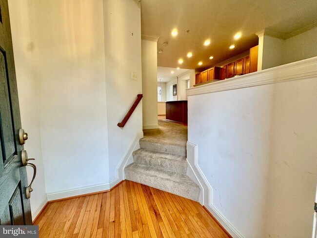 Building Photo - 23517 Gardenside Pl