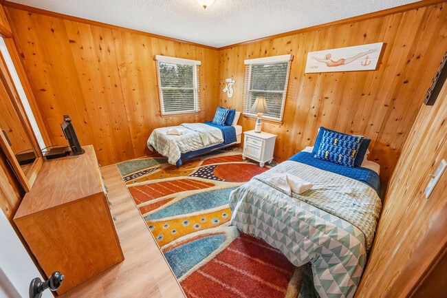 Building Photo - 4240 Johnston Ln