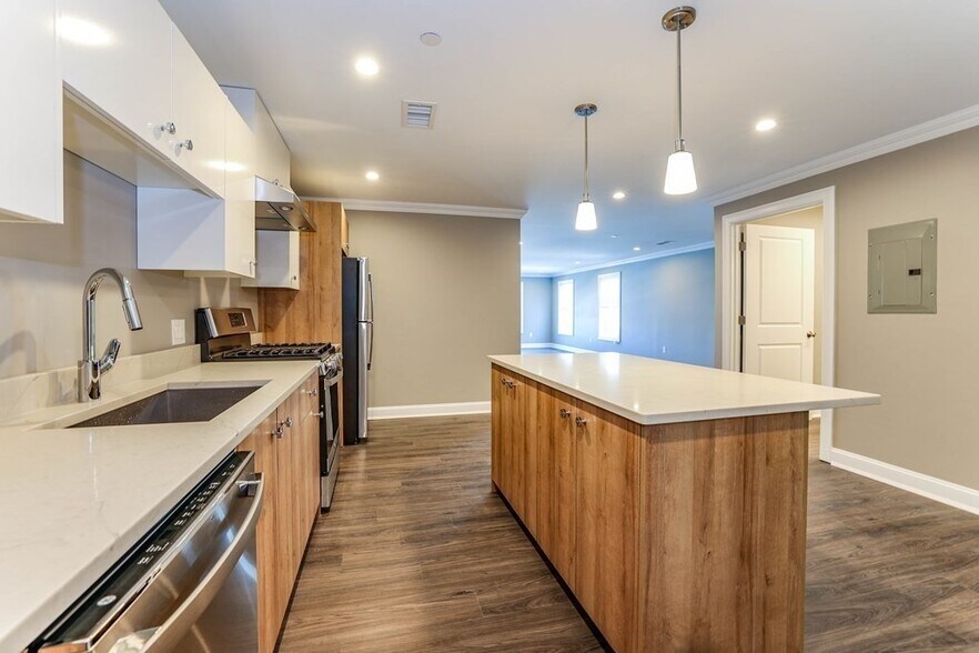 Building Photo - 760 Legacy Pl