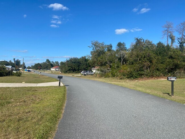 Building Photo - 3/2 House Rental South of Ocala!