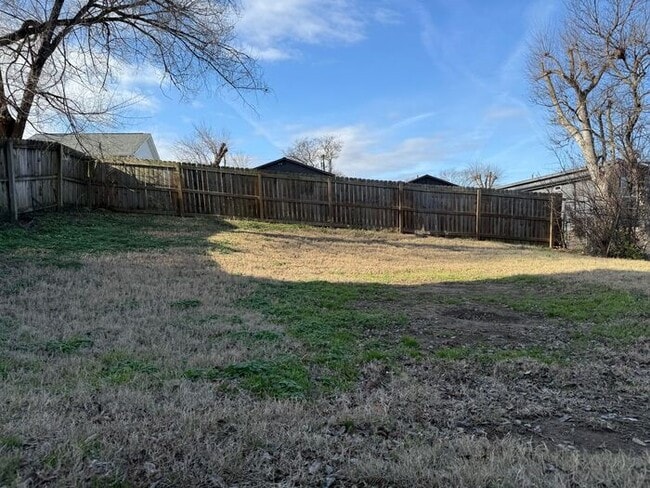 Building Photo - Spacious 4 Bedroom in North Nashville - Minutes from Downtown